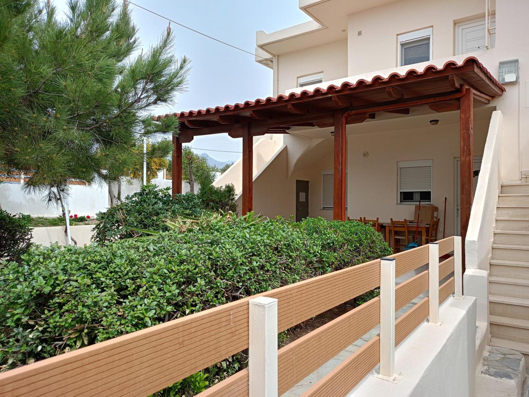 Lazaros&pagona Garden Apartment *