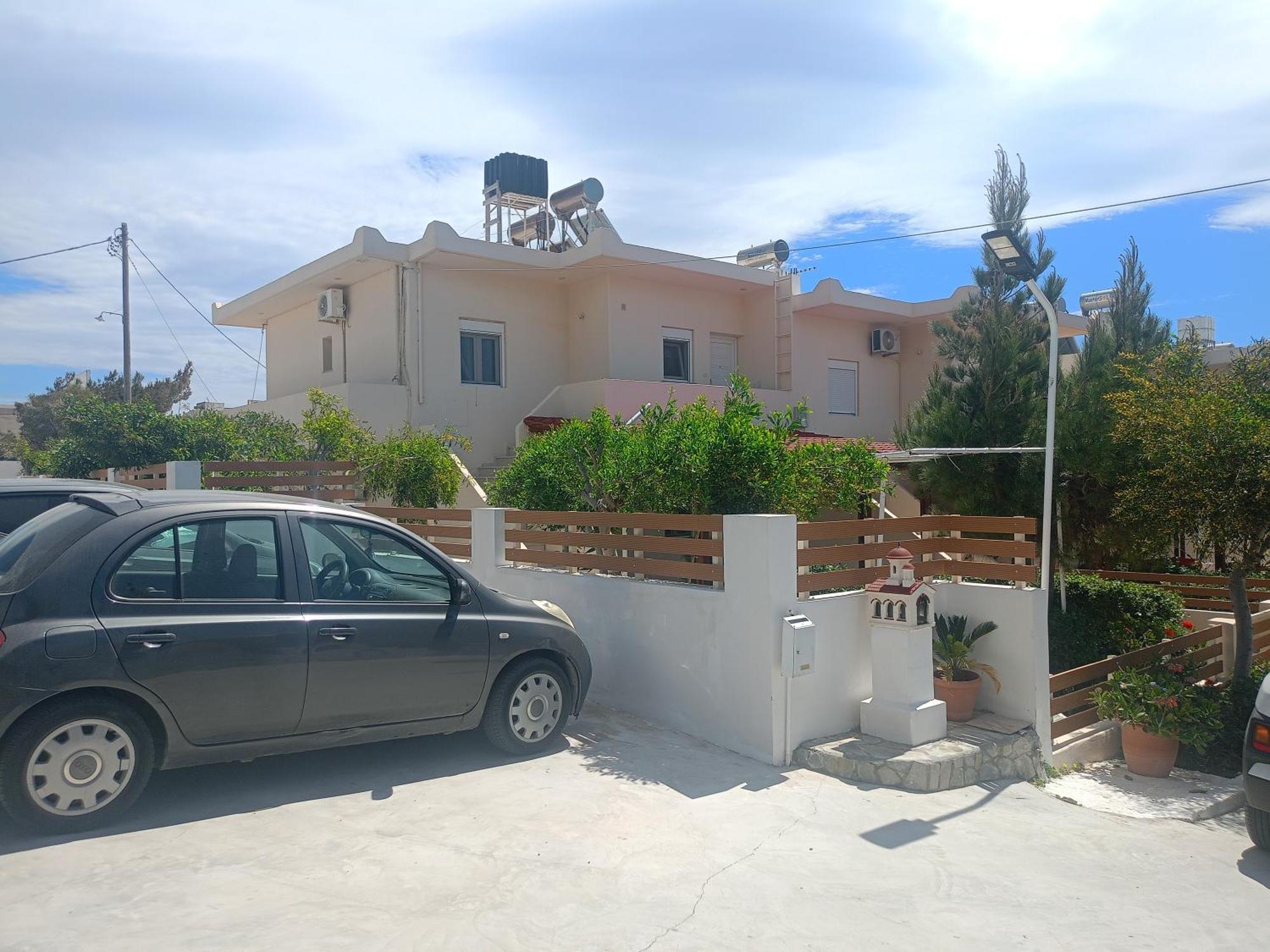 Lazaros&pagona Garden Apartment Ierápetra