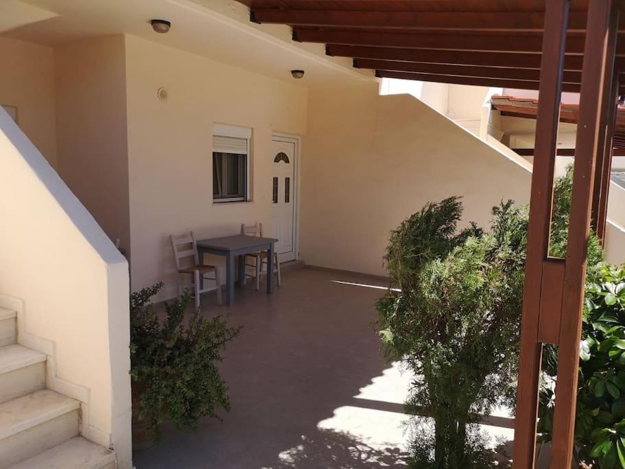 Lazaros&pagona Garden Apartment Ierápetra