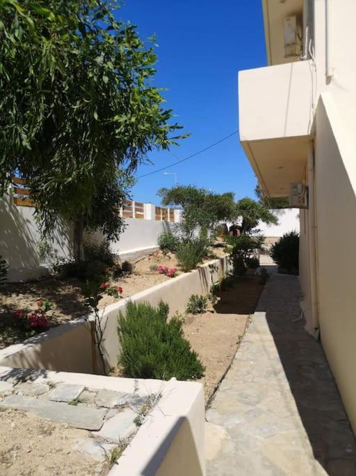 Lazaros&pagona Garden Apartment Ierápetra